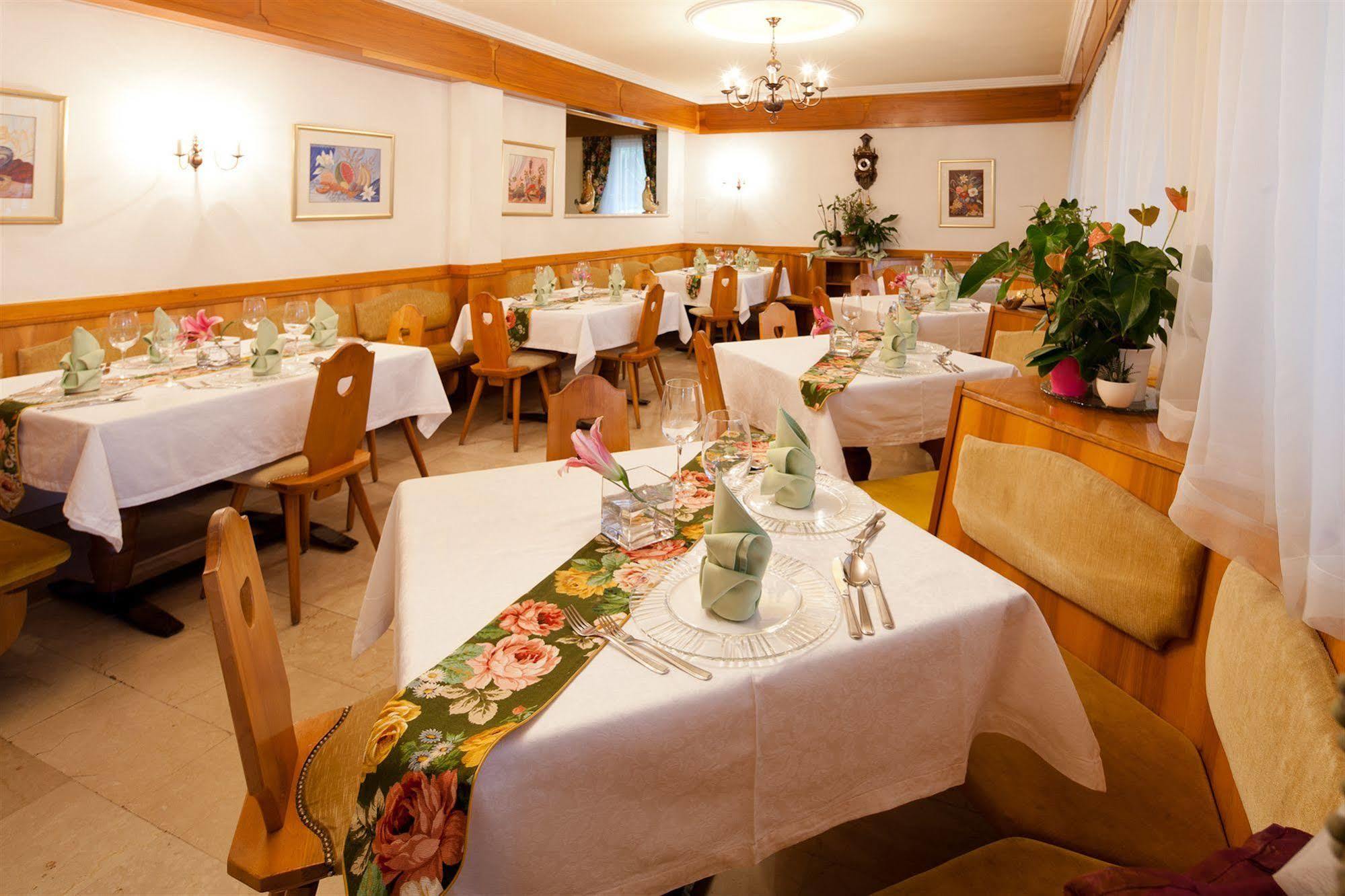 Hotel Aster Merano Extérieur photo